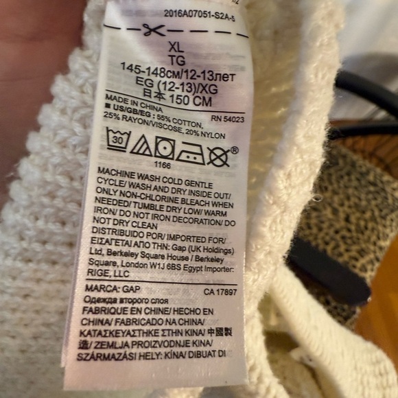 Gap Cream Sweater with Sequin Dog Design 12 - Picture 4 of 5